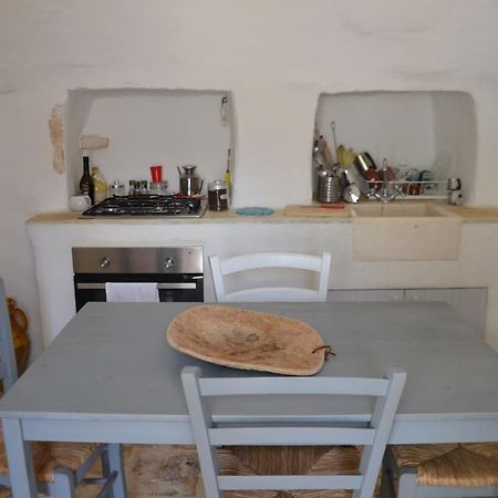 Hostal Trullo Piccola Contrada Locorotondo Exterior foto