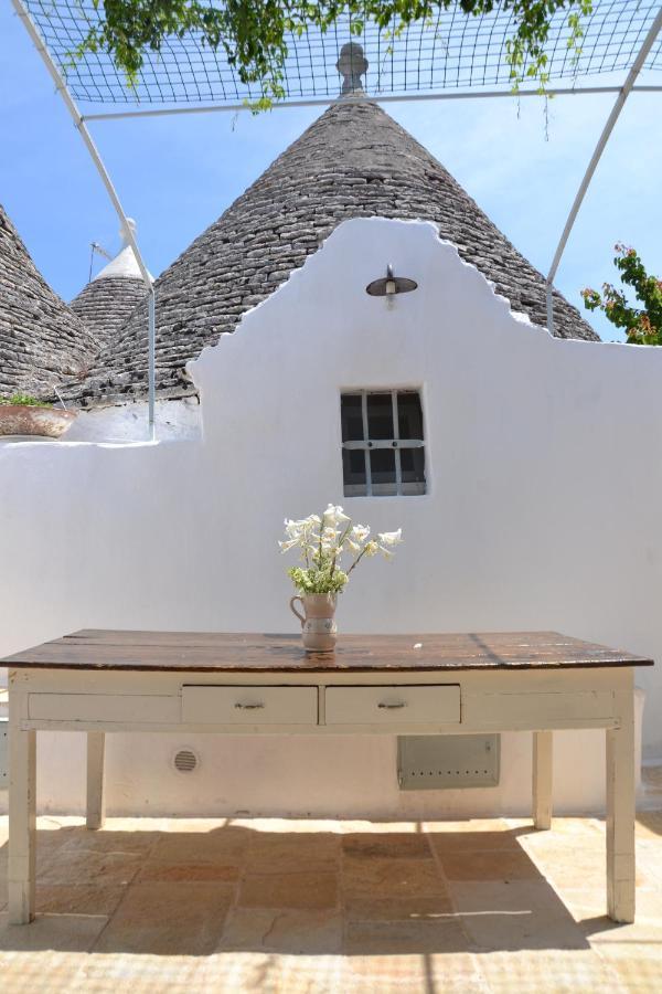 Hostal Trullo Piccola Contrada Locorotondo Exterior foto
