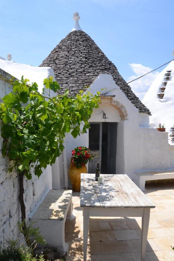 Hostal Trullo Piccola Contrada Locorotondo Exterior foto