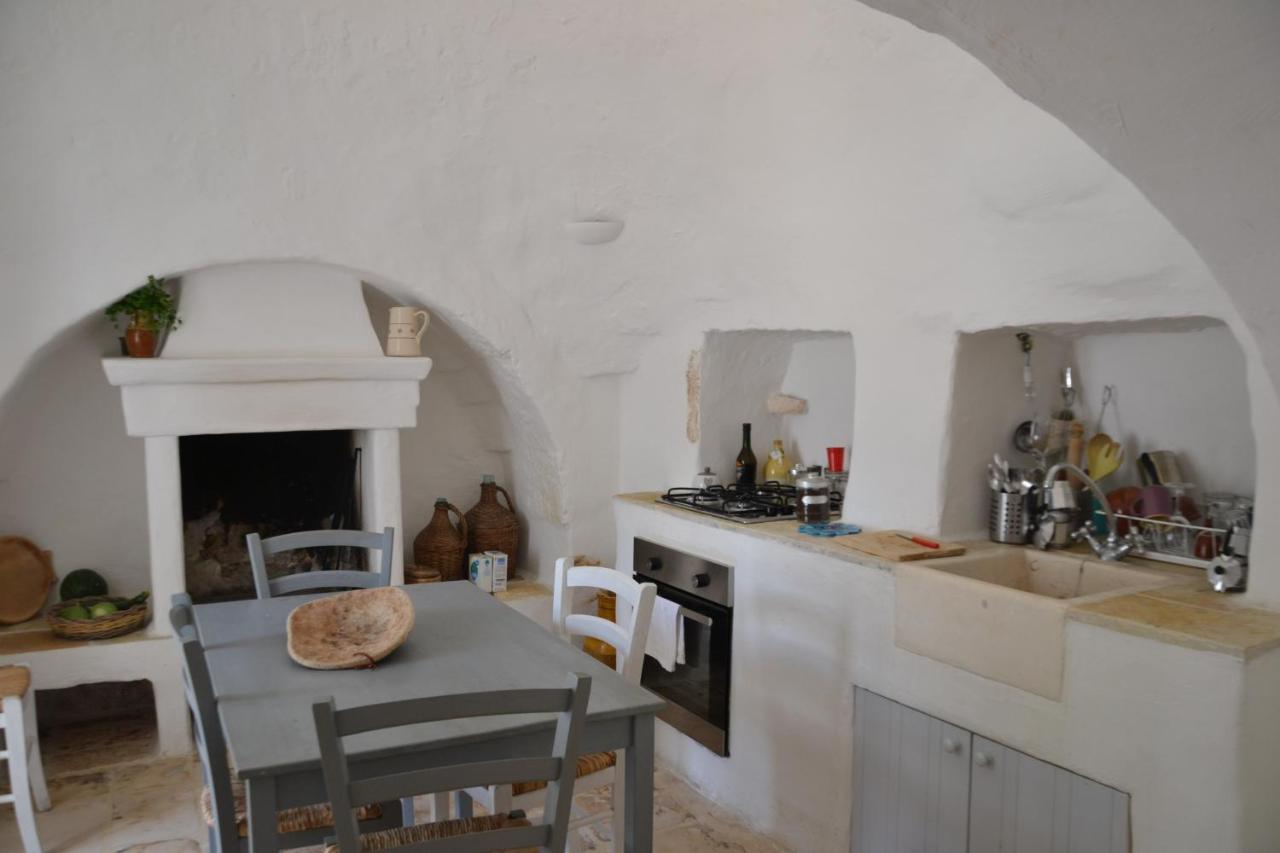 Hostal Trullo Piccola Contrada Locorotondo Exterior foto