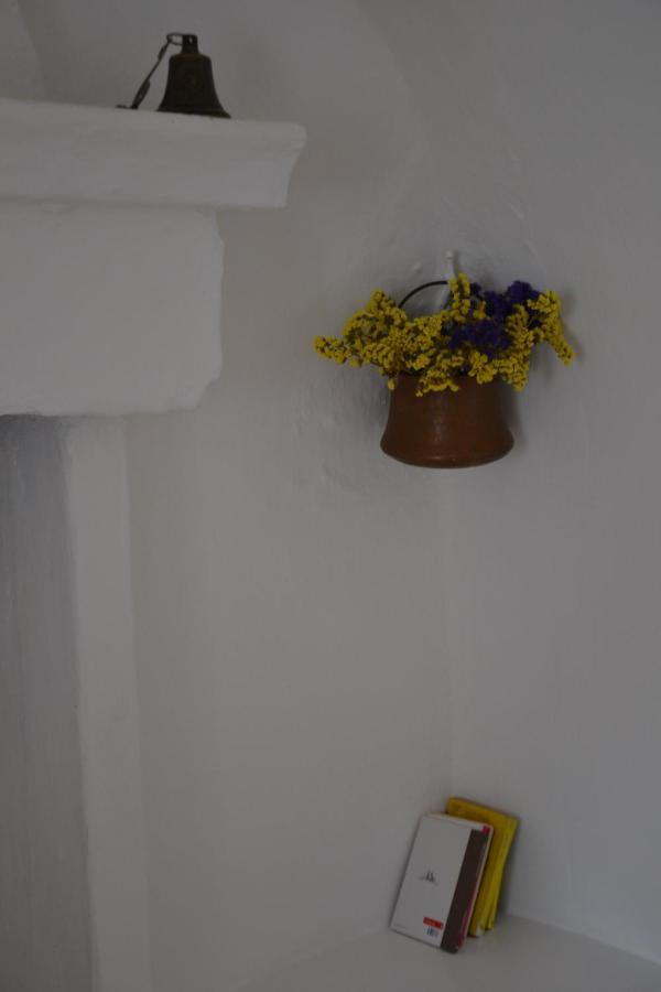 Hostal Trullo Piccola Contrada Locorotondo Exterior foto