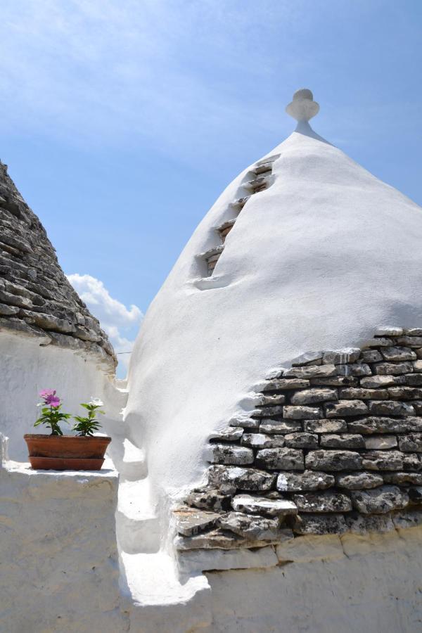 Hostal Trullo Piccola Contrada Locorotondo Exterior foto