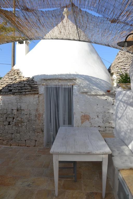Hostal Trullo Piccola Contrada Locorotondo Exterior foto